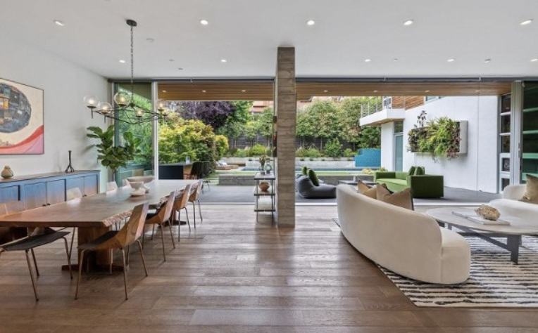 9f5ef458f747f5031cbd47e076ca8b39.png daniel_wu_living.png